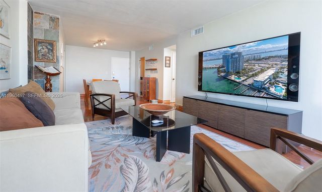 1865 79th St Cswy 11B, North Bay Village, FL 33141