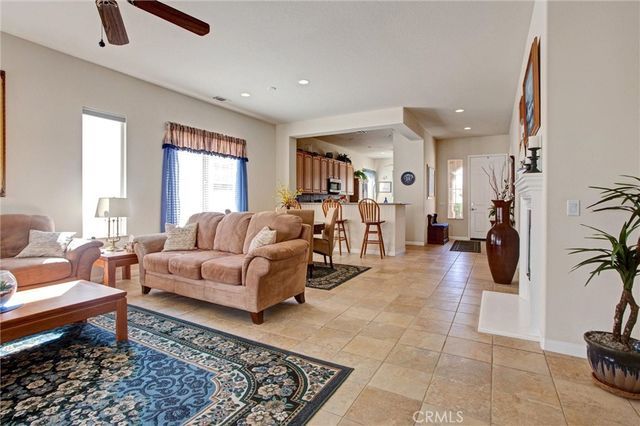 10788 Green Valley, Apple Valley, CA 92308