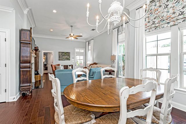 14344 Villa Grove Dr, Baton Rouge, LA 70810