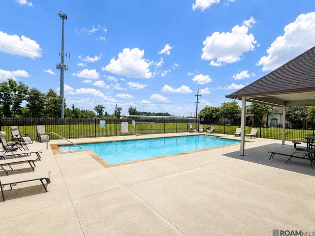 14344 Villa Grove Dr, Baton Rouge, LA 70810