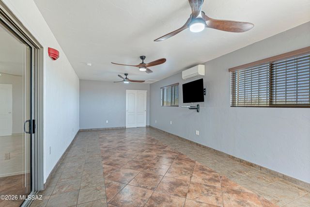 744 W Echo Mesa Drive, Green Valley, AZ 85614