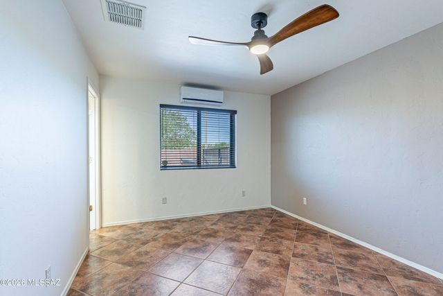 744 W Echo Mesa Drive, Green Valley, AZ 85614