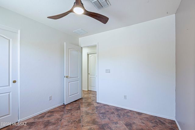744 W Echo Mesa Drive, Green Valley, AZ 85614