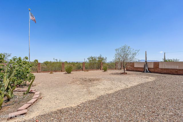 744 W Echo Mesa Drive, Green Valley, AZ 85614