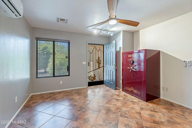 744 W Echo Mesa Drive, Green Valley, AZ 85614