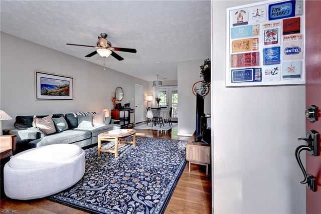 223 Louise DR, Newport News, VA 23601