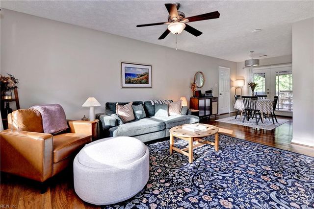 223 Louise DR, Newport News, VA 23601