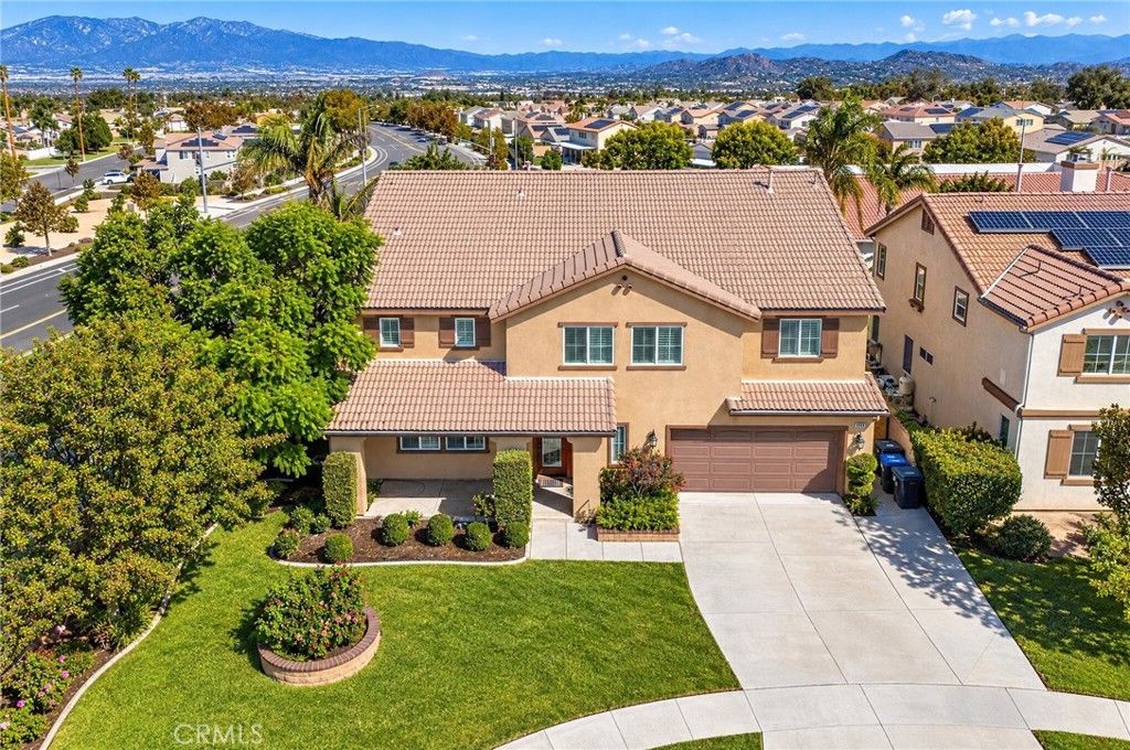1091 Benedict, Corona, CA 92882 — photo 2