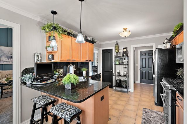 5848 Wildrose Lane, Schererville, IN 46375