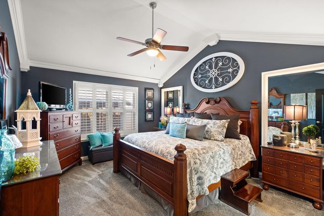 5848 Wildrose Lane, Schererville, IN 46375