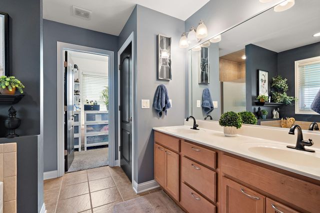 5848 Wildrose Lane, Schererville, IN 46375