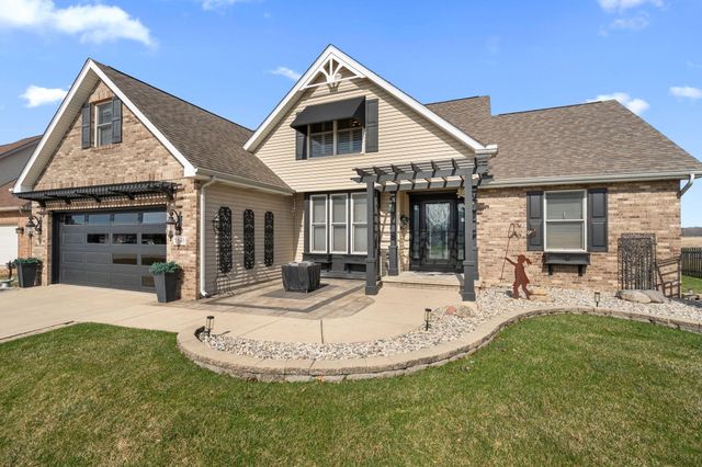 5848 Wildrose Lane, Schererville, IN 46375