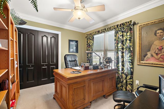 5848 Wildrose Lane, Schererville, IN 46375