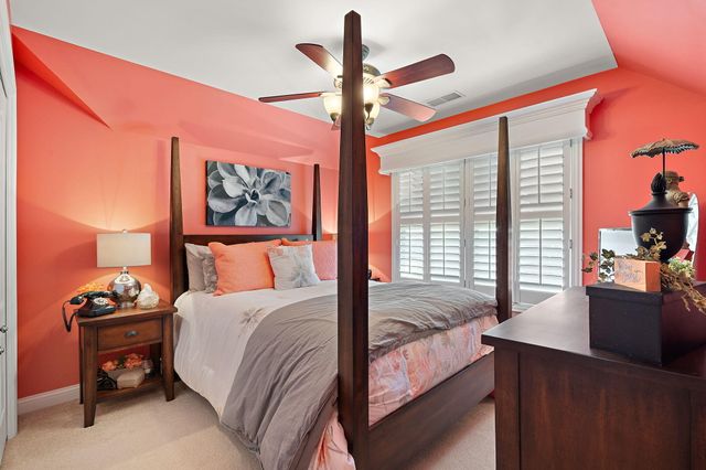 5848 Wildrose Lane, Schererville, IN 46375