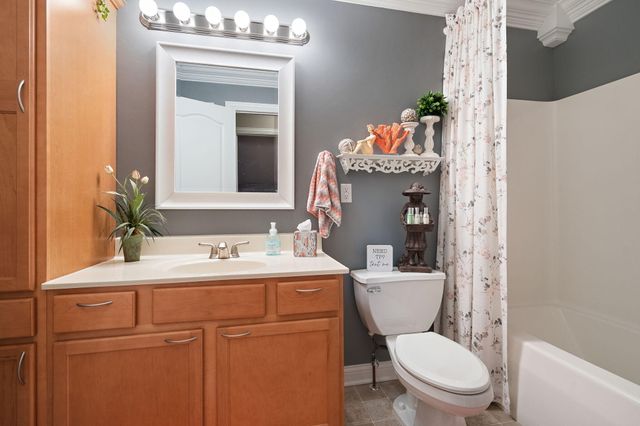 5848 Wildrose Lane, Schererville, IN 46375