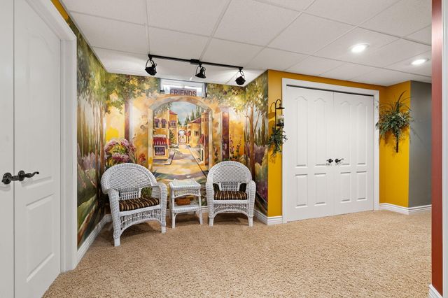 5848 Wildrose Lane, Schererville, IN 46375