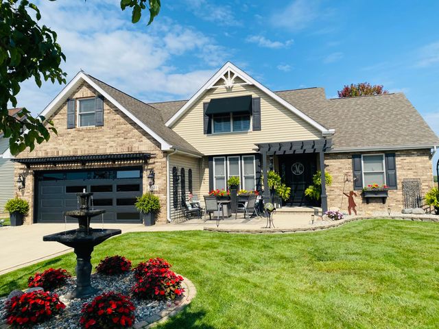 5848 Wildrose Lane, Schererville, IN 46375