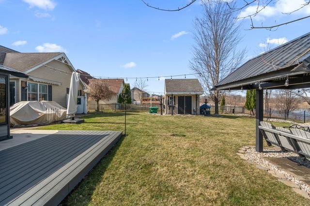 5848 Wildrose Lane, Schererville, IN 46375