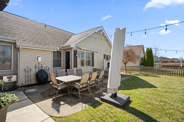 5848 Wildrose Lane, Schererville, IN 46375