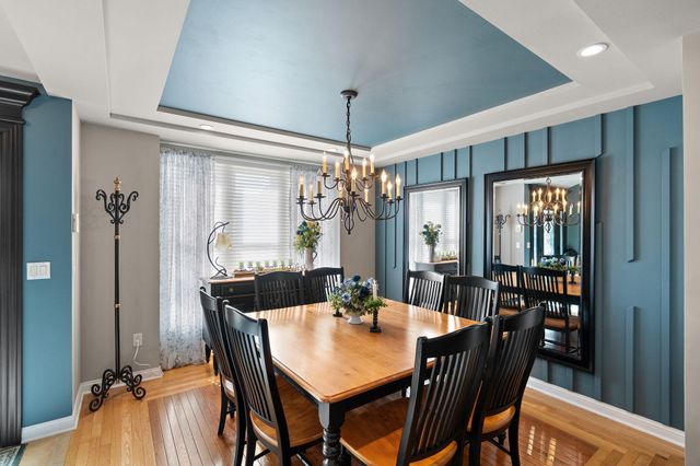 5848 Wildrose Lane, Schererville, IN 46375