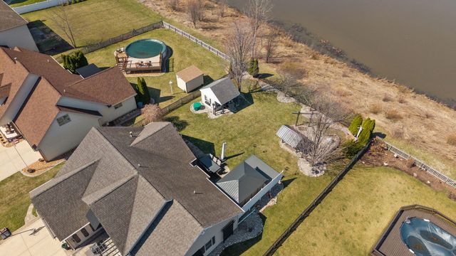 5848 Wildrose Lane, Schererville, IN 46375