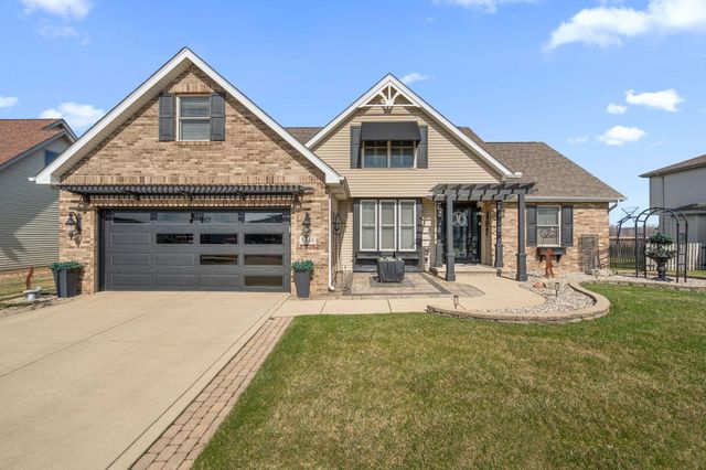 5848 Wildrose Lane, Schererville, IN 46375