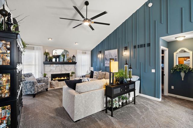 5848 Wildrose Lane, Schererville, IN 46375