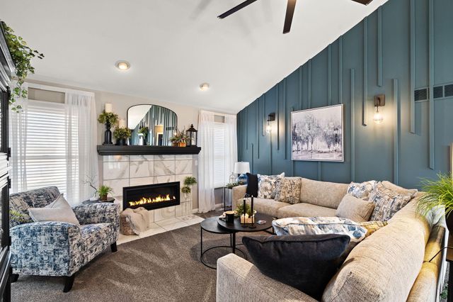 5848 Wildrose Lane, Schererville, IN 46375