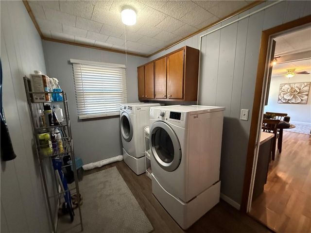 107 Osage Avenue, Hiawatha, KS 66434