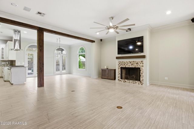 308 Trailwood Lane, Lafayette, LA 70508