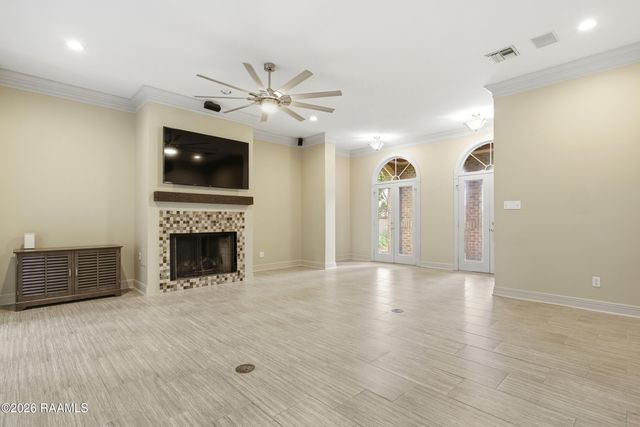308 Trailwood Lane, Lafayette, LA 70508