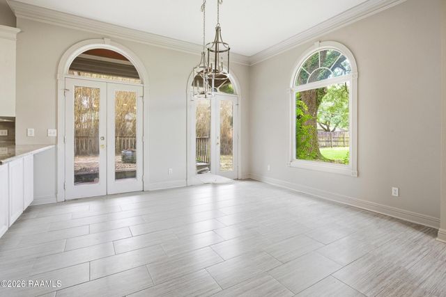 308 Trailwood Lane, Lafayette, LA 70508