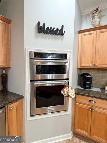 2703 Brookefield Lane, Kennesaw, GA 30152