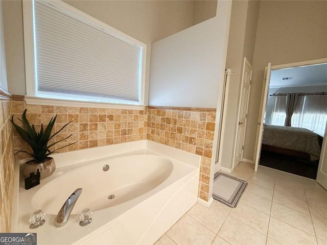 2703 Brookefield Lane, Kennesaw, GA 30152