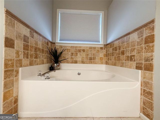 2703 Brookefield Lane, Kennesaw, GA 30152