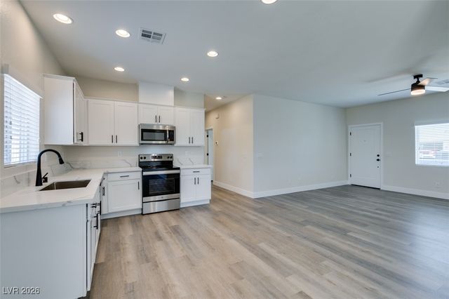 1912 Carver Avenue, North Las Vegas, NV 89032