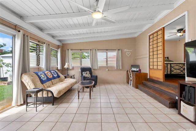 194 Kilea Place, Wahiawa, HI 96786