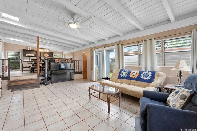 194 Kilea Place, Wahiawa, HI 96786