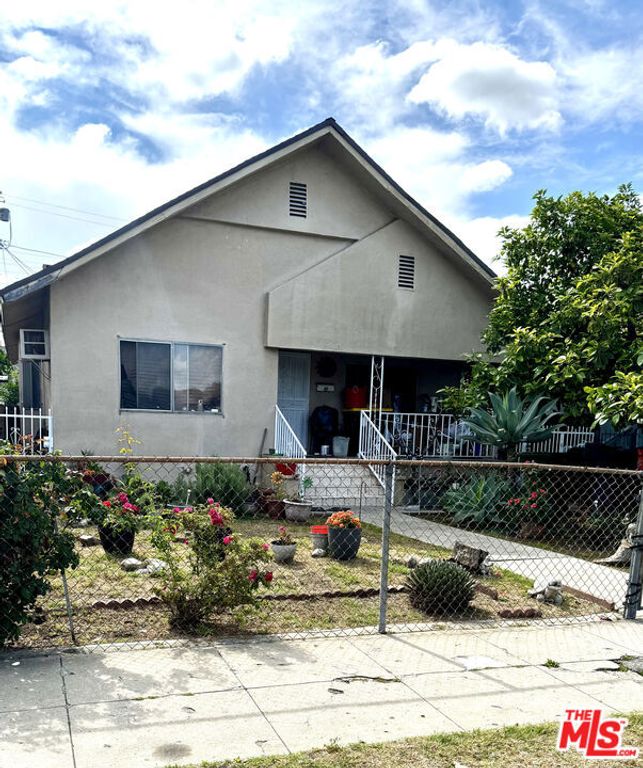 3230 Huron Street, Los Angeles, CA 90065