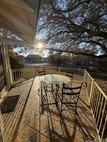 8411 Echo Creek, San Antonio, TX 78240
