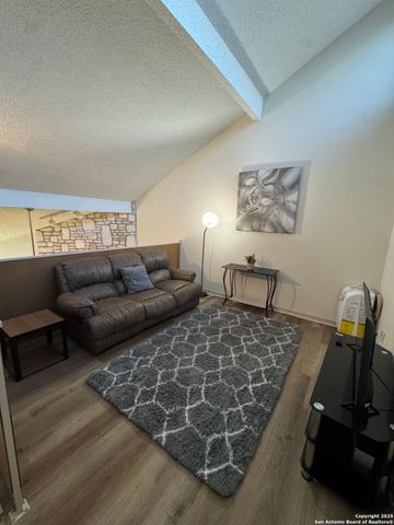 8411 Echo Creek, San Antonio, TX 78240