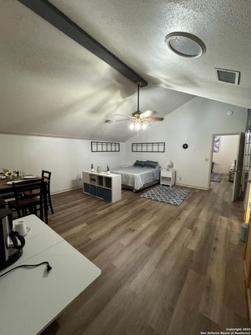 8411 Echo Creek, San Antonio, TX 78240