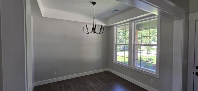 622 NW Charlotte Street, Grain Valley, MO 64029
