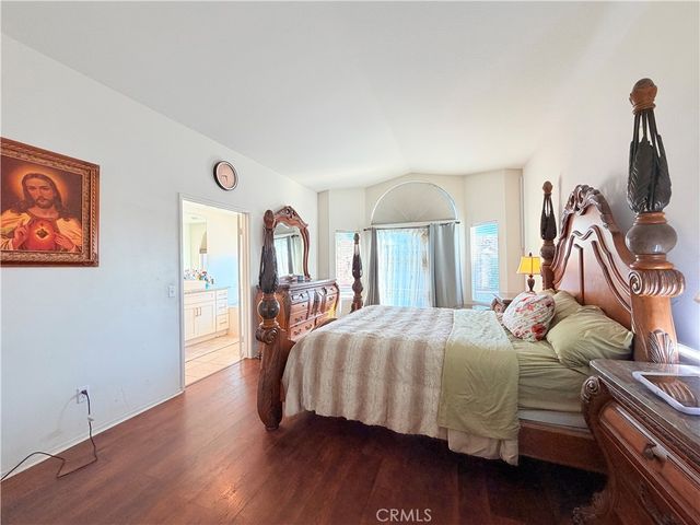 20350 Calhaven, Saugus, CA 91390