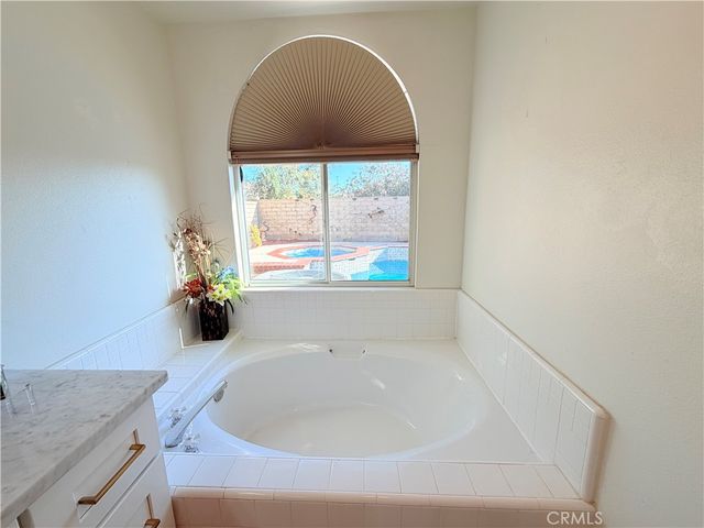 20350 Calhaven, Saugus, CA 91390