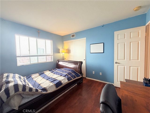 20350 Calhaven, Saugus, CA 91390