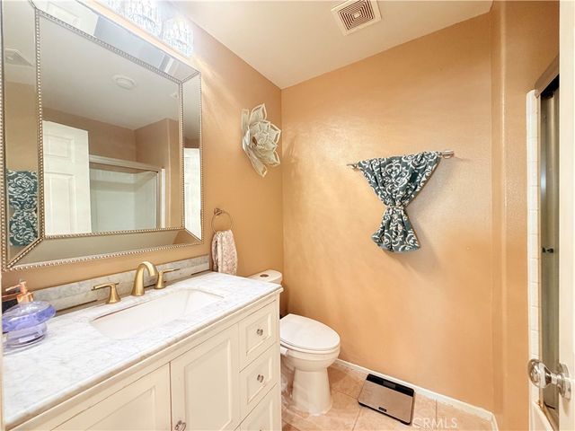 20350 Calhaven, Saugus, CA 91390