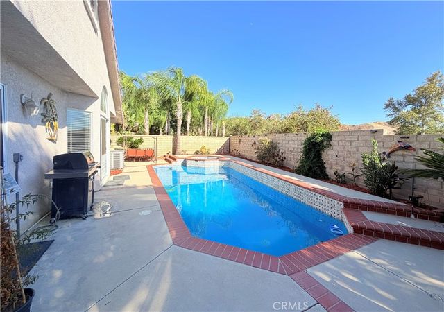 20350 Calhaven, Saugus, CA 91390