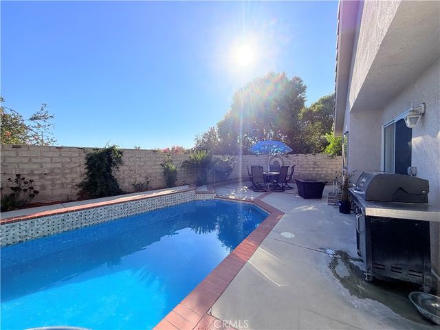 20350 Calhaven, Saugus, CA 91390