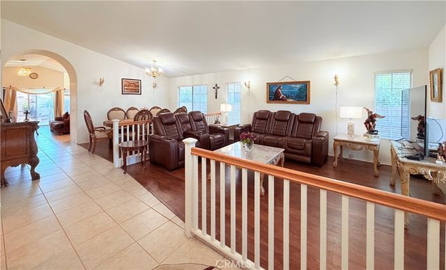 20350 Calhaven, Saugus, CA 91390